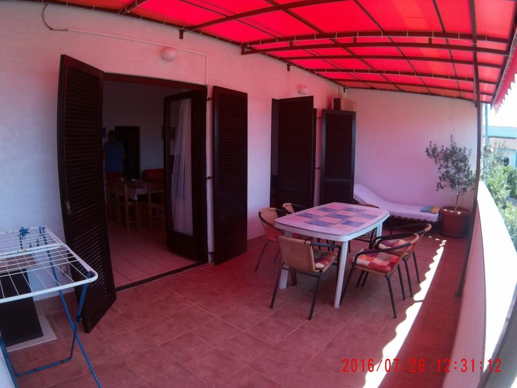 Apartman Luburic Пинезичи Экстерьер фото