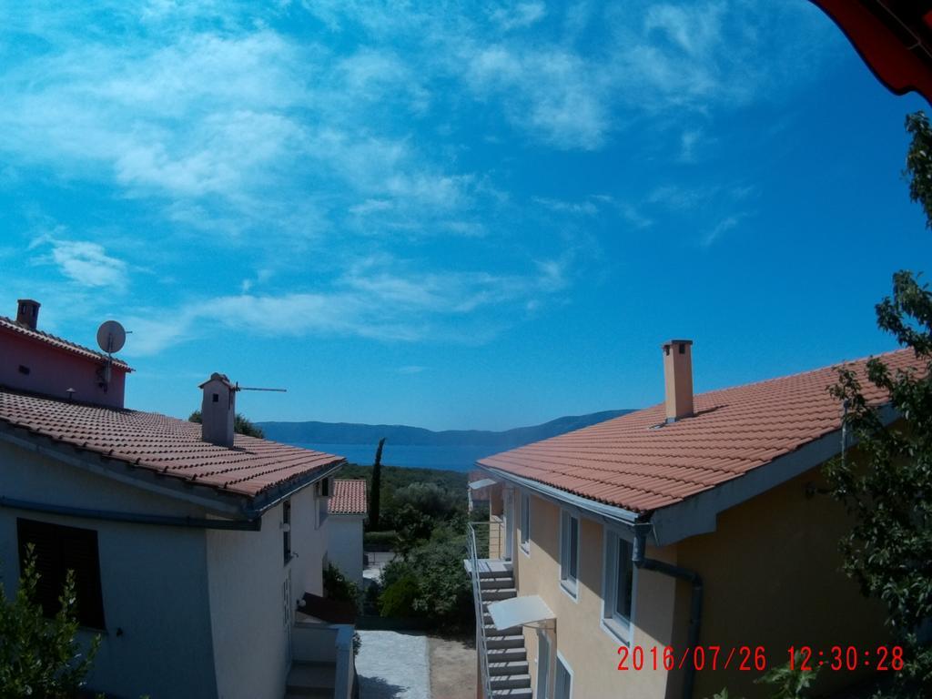 Apartman Luburic Пинезичи Экстерьер фото
